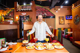 Mas Cantina Adds Flare to Meadowbrook Shopping Center